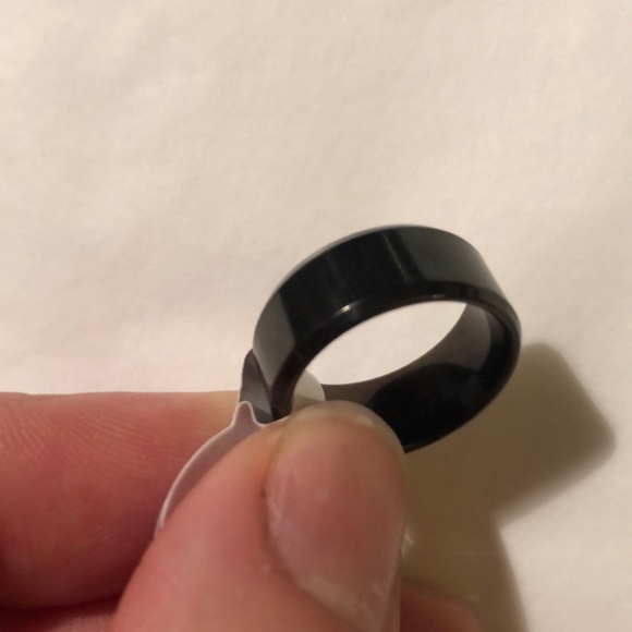 8mm Fashion Stainless Steel Titanium Band Ring - Picture 3 of 3